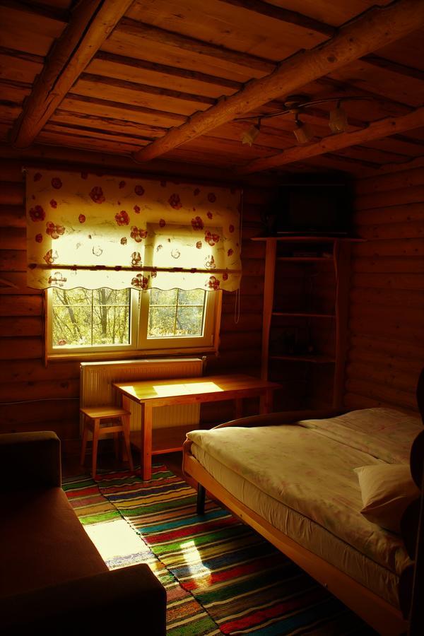 "Lian" Family Hotel & Restaurant Volosyanka  Extérieur photo