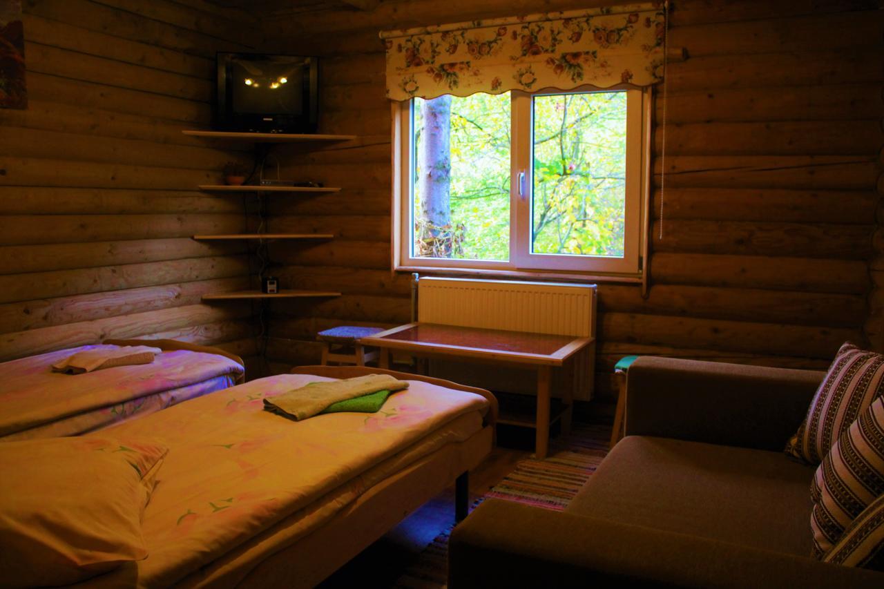 "Lian" Family Hotel & Restaurant Volosyanka  Extérieur photo